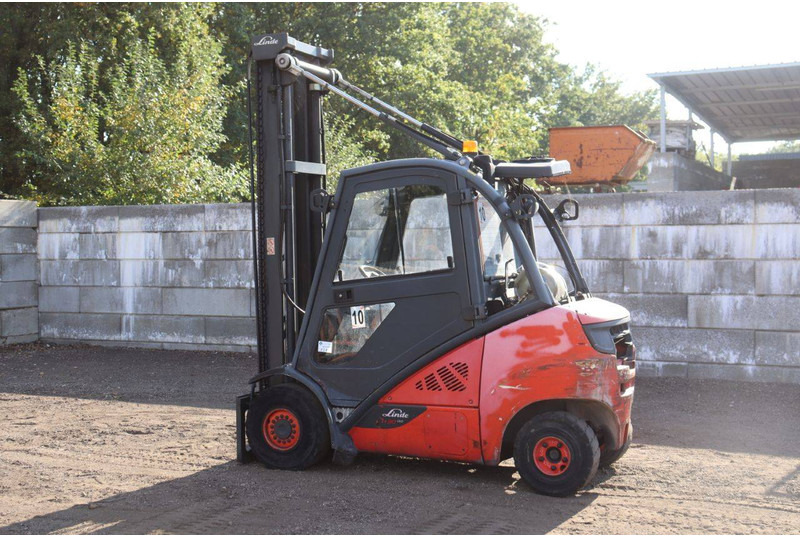 Linde H30CNG - Газокар: снимка 3 Linde H30CNG - Газокар: снимка 3