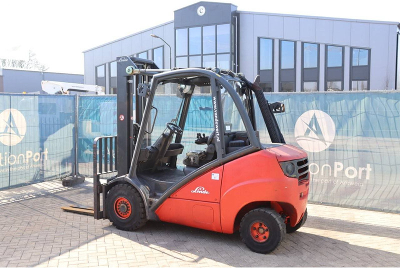Linde H35D - Дизелов мотокар: снимка 3 Linde H35D - Дизелов мотокар: снимка 3