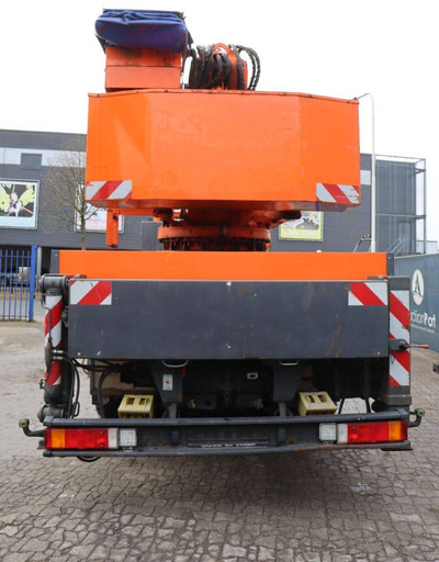 MAN 26.364 6x4 - Камион с кран: снимка 3 MAN 26.364 6x4 - Камион с кран: снимка 3