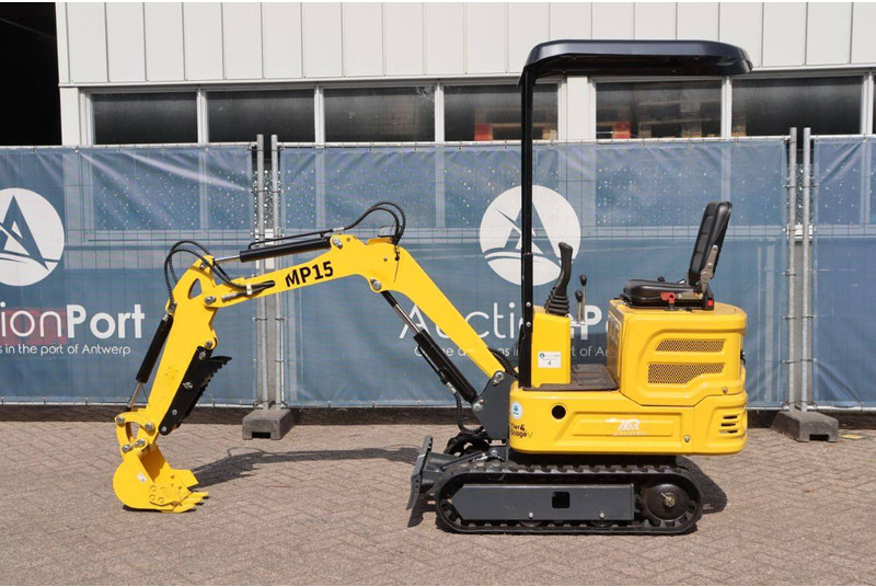Machpro MP15 - Мини багер: снимка 2 Machpro MP15 - Мини багер: снимка 2