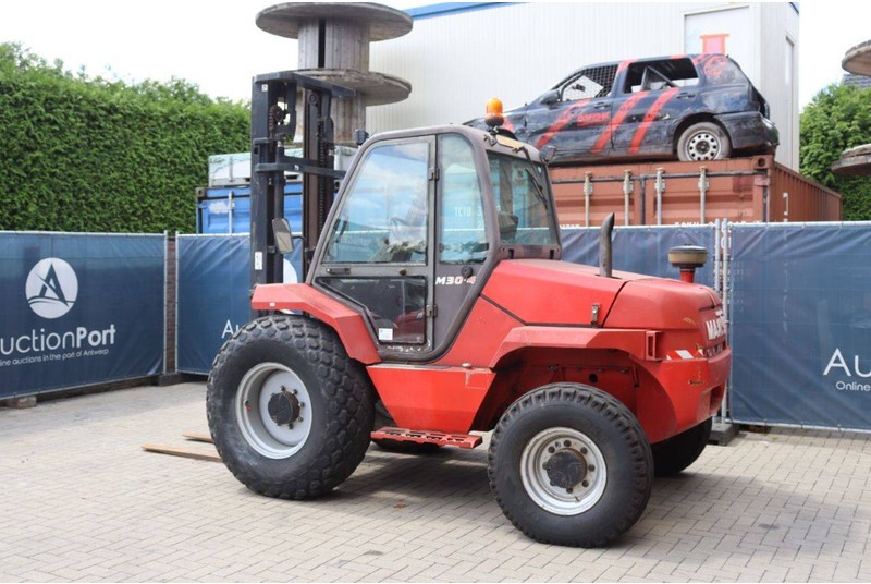 Manitou M30-4 - Мотокар с висока проходимост: снимка 3 Manitou M30-4 - Мотокар с висока проходимост: снимка 3