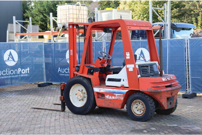 Manitou MCE 25H - Дизелов мотокар: снимка 4 Manitou MCE 25H - Дизелов мотокар: снимка 4