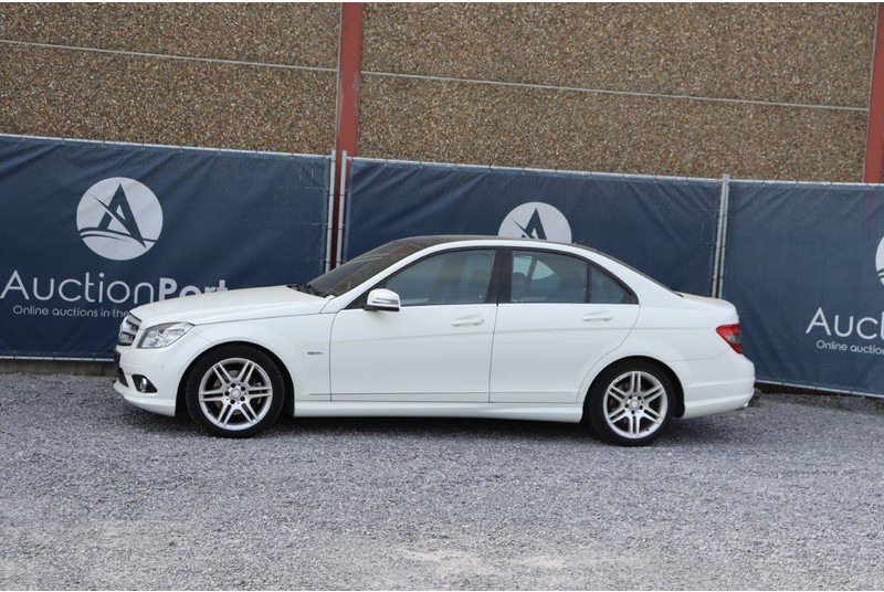 Mercedes-Benz C-Klasse 220 AMG CDI - Седан: снимка 1 Mercedes-Benz C-Klasse 220 AMG CDI - Седан: снимка 1