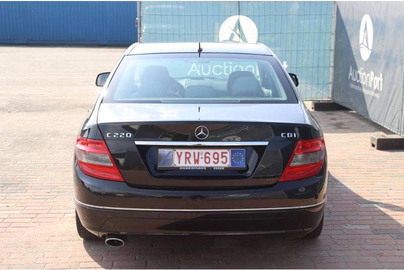 Mercedes-Benz C-Klasse 220 CDI - Седан: снимка 5 Mercedes-Benz C-Klasse 220 CDI - Седан: снимка 5