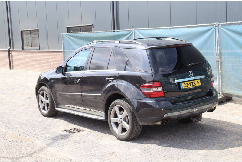 Mercedes-Benz M-Klasse ML 320 CDI 4 MATIC - Джип: снимка 4 Mercedes-Benz M-Klasse ML 320 CDI 4 MATIC - Джип: снимка 4