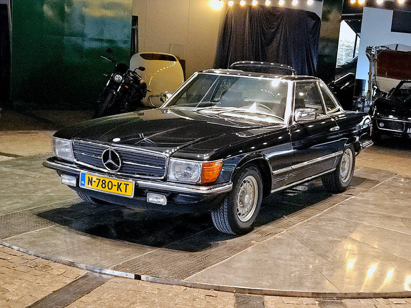Mercedes-Benz SL-Klasse (R107) _ 380 - Седан: снимка 1 Mercedes-Benz SL-Klasse (R107) _ 380 - Седан: снимка 1