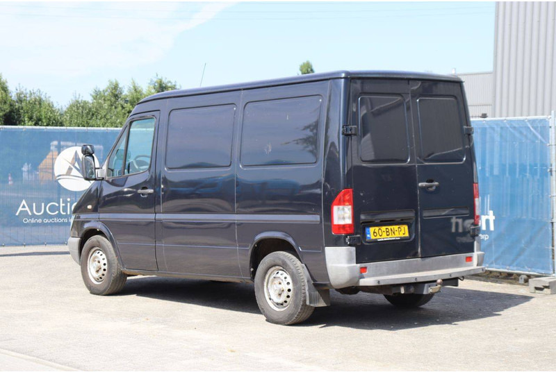 Mercedes-Benz Sprinter 213 Cdi - Товарен бус: снимка 4 Mercedes-Benz Sprinter 213 Cdi - Товарен бус: снимка 4