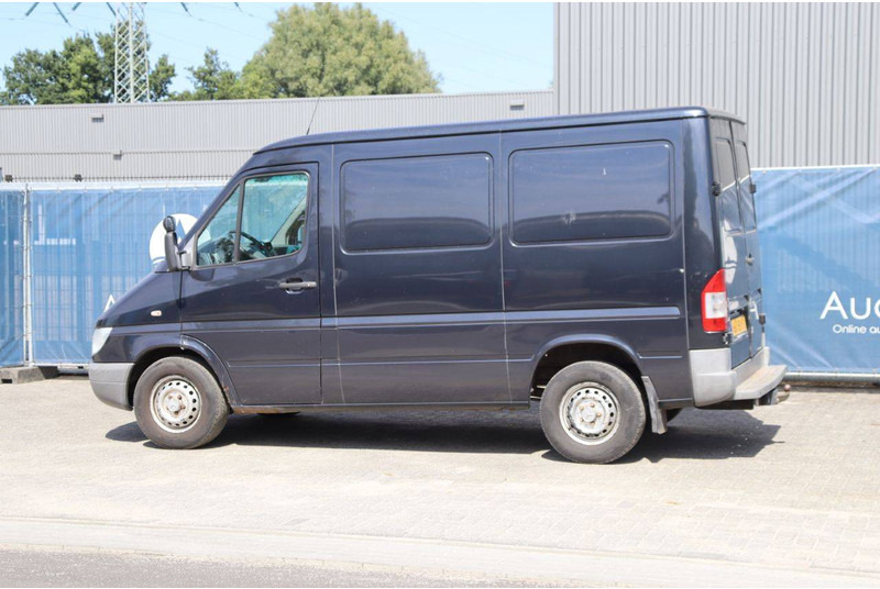 Mercedes-Benz Sprinter 213 Cdi - Товарен бус: снимка 3 Mercedes-Benz Sprinter 213 Cdi - Товарен бус: снимка 3