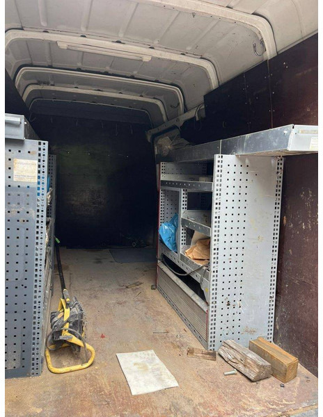 Mercedes-Benz Sprinter 311 CDI - Товарен бус: снимка 4 Mercedes-Benz Sprinter 311 CDI - Товарен бус: снимка 4