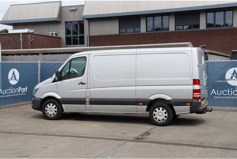 Mercedes-Benz Sprinter - Товарен бус: снимка 3 Mercedes-Benz Sprinter - Товарен бус: снимка 3