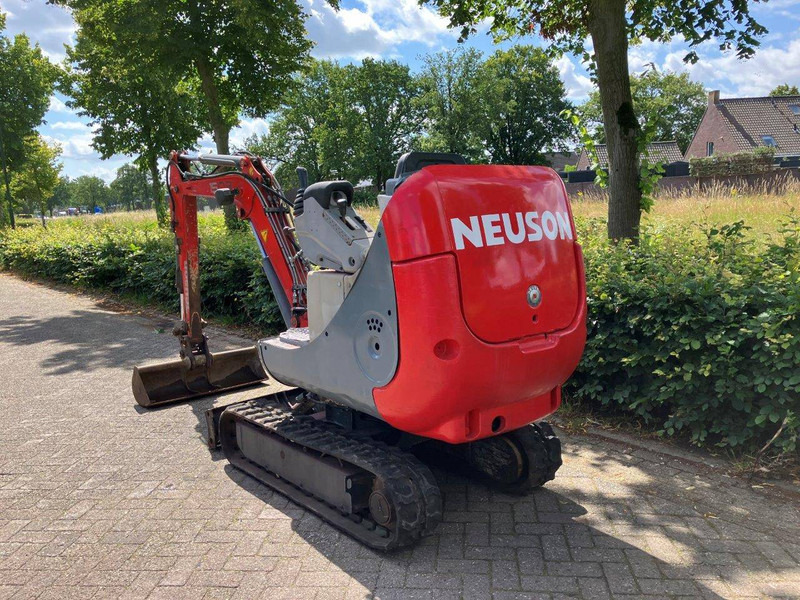 Neuson 1503RD - Мини багер: снимка 4 Neuson 1503RD - Мини багер: снимка 4