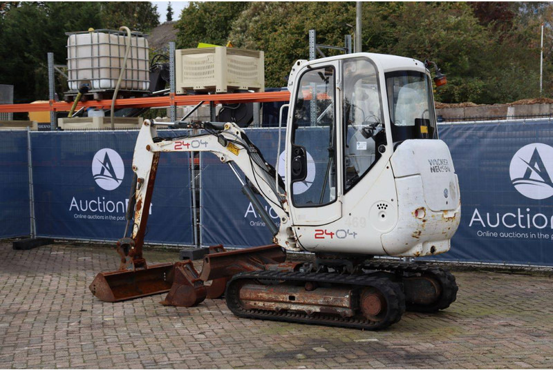 Neuson 2404 - Мини багер: снимка 4 Neuson 2404 - Мини багер: снимка 4