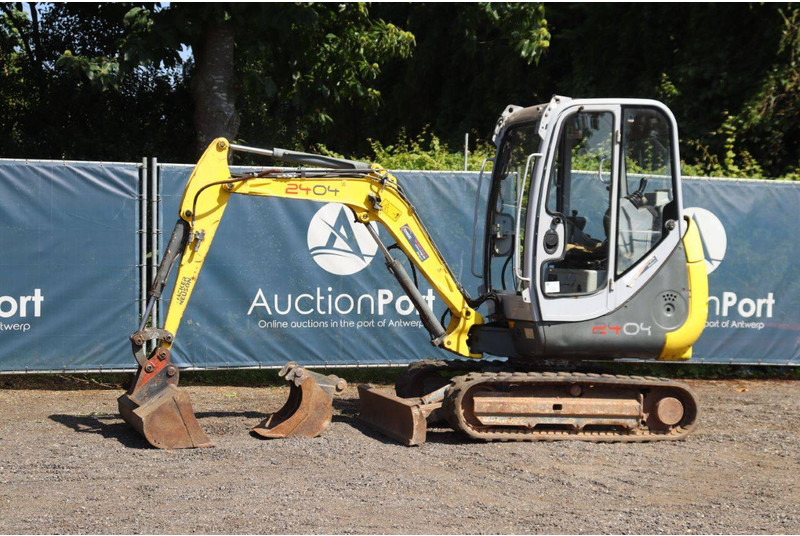 Neuson 2404RD - Мини багер: снимка 1 Neuson 2404RD - Мини багер: снимка 1