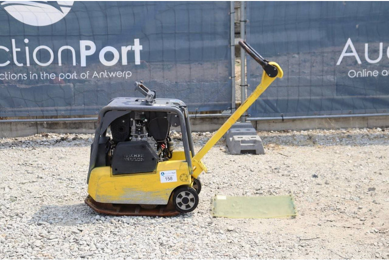Neuson DPU3050 - Виброплоча: снимка 2 Neuson DPU3050 - Виброплоча: снимка 2