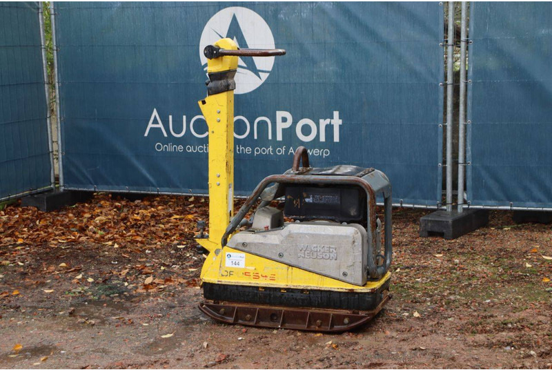 Neuson DPU5545 - Виброплоча: снимка 2 Neuson DPU5545 - Виброплоча: снимка 2