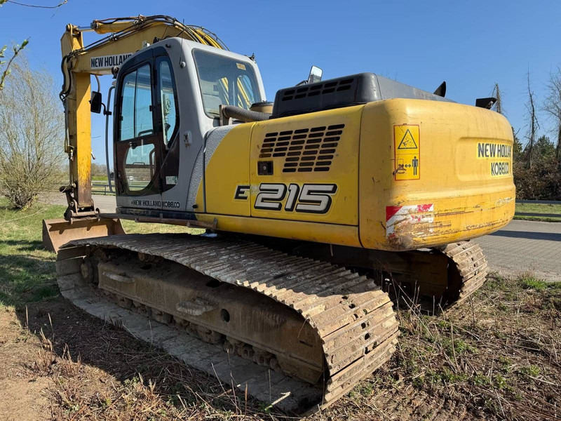 New Holland E215 - Верижен багер: снимка 2 New Holland E215 - Верижен багер: снимка 2