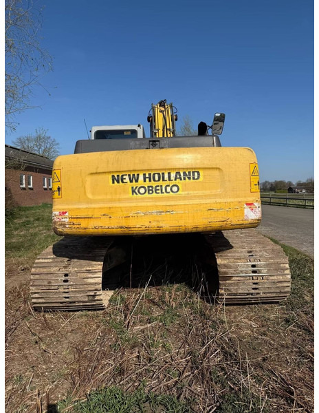 New Holland E215 - Верижен багер: снимка 3 New Holland E215 - Верижен багер: снимка 3