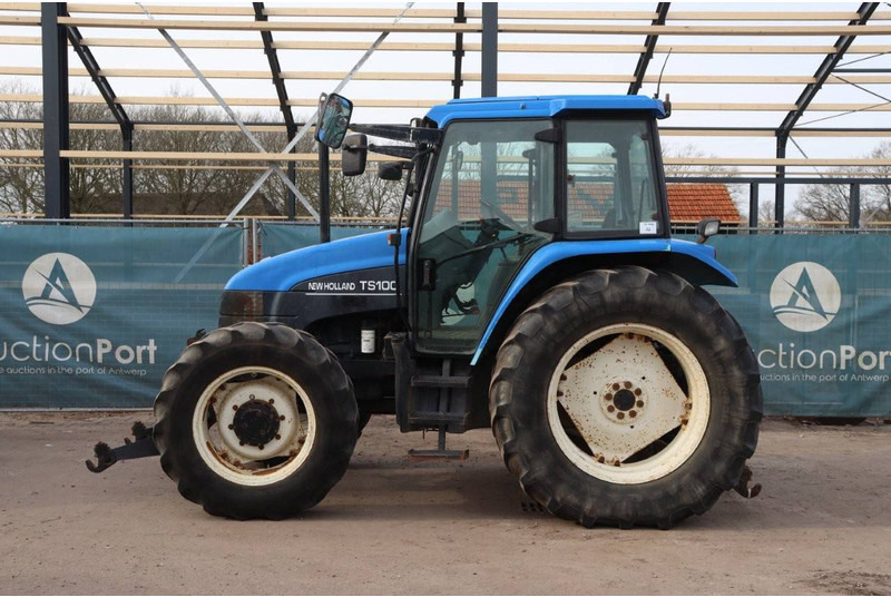 New Holland TS100 - Трактор: снимка 2 New Holland TS100 - Трактор: снимка 2