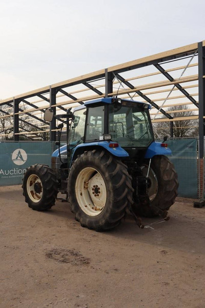 New Holland TS100 - Трактор: снимка 3 New Holland TS100 - Трактор: снимка 3