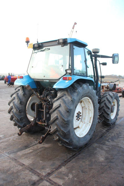 New Holland TS90 - Трактор: снимка 5 New Holland TS90 - Трактор: снимка 5