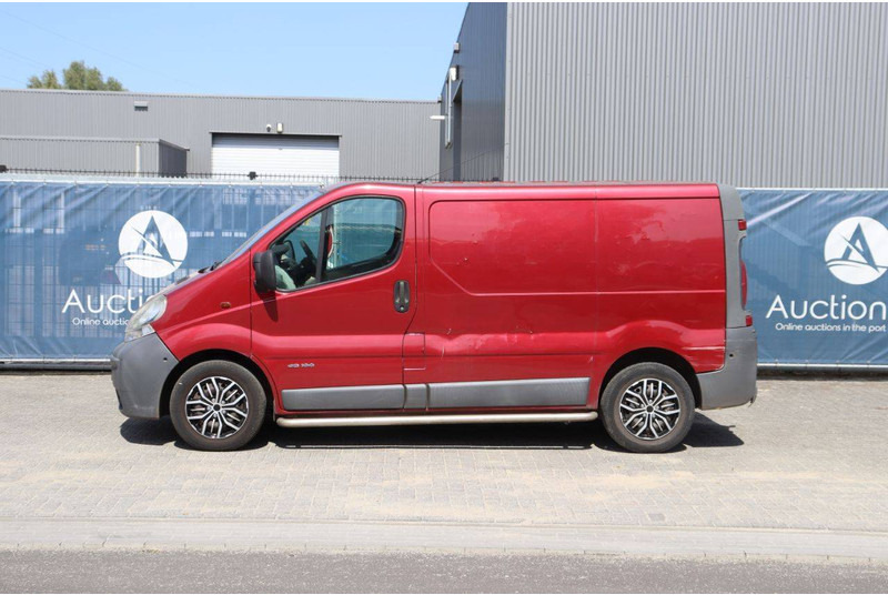 Nissan Primastar 1200 L1 H1 1.9 DCI 100 - Товарен бус: снимка 2 Nissan Primastar 1200 L1 H1 1.9 DCI 100 - Товарен бус: снимка 2