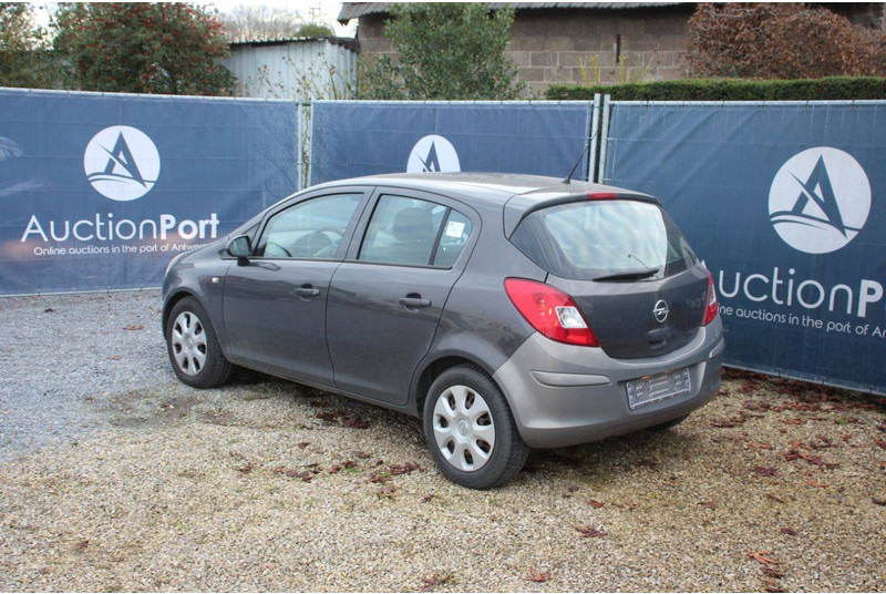 Opel Corsa - Седан: снимка 3 Opel Corsa - Седан: снимка 3