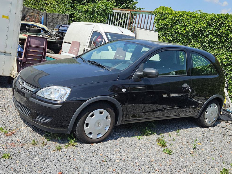 Opel Corsa (C - driedeurs) 1.0 - Седан: снимка 2 Opel Corsa (C - driedeurs) 1.0 - Седан: снимка 2