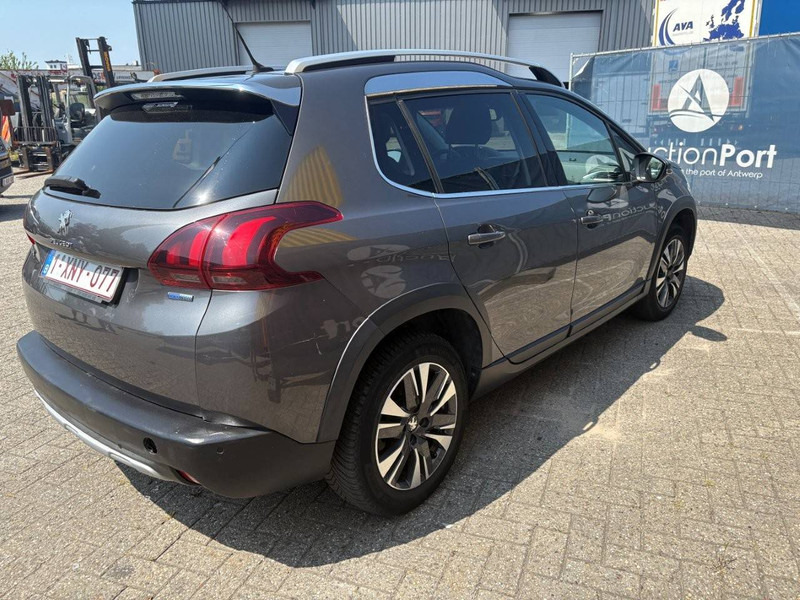 Peugeot 2008 SUV - Джип: снимка 5 Peugeot 2008 SUV - Джип: снимка 5