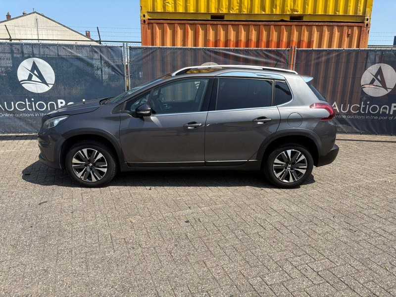 Peugeot 2008 SUV - Джип: снимка 2 Peugeot 2008 SUV - Джип: снимка 2