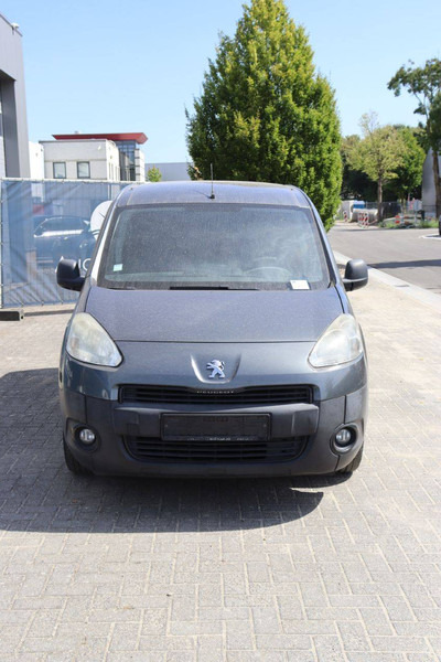 Товарен бус Peugeot Partner: снимка 8