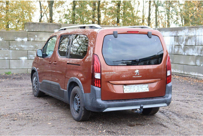 Peugeot Rifter - Товарен бус: снимка 4 Peugeot Rifter - Товарен бус: снимка 4