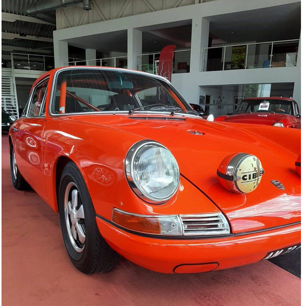 Седан Porsche 911 T: снимка 8