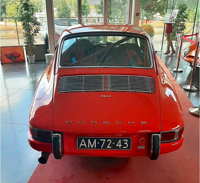 Седан Porsche 911 T: снимка 6