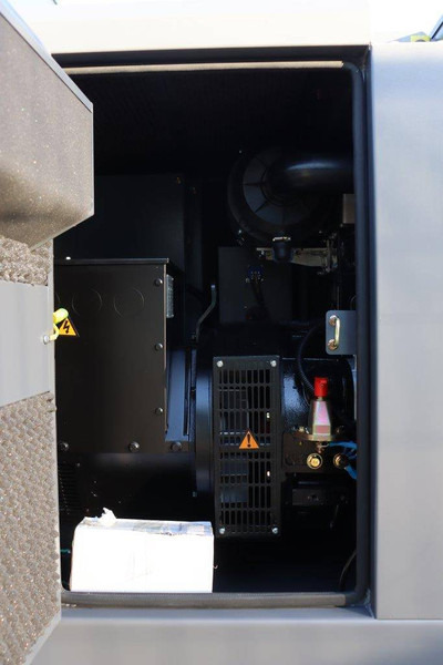 Нови Електрогенератор Ricardo GF2-W50: снимка 14 Нови Електрогенератор Ricardo GF2-W50: снимка 14