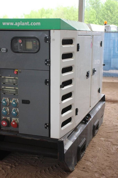 SDMO R110C3 - Електрогенератор: снимка 5 SDMO R110C3 - Електрогенератор: снимка 5