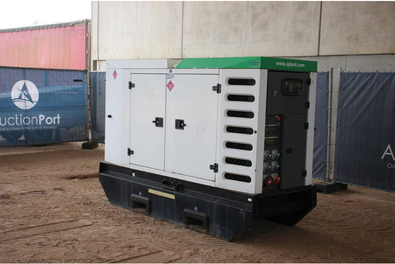 SDMO R110C3 - Електрогенератор: снимка 3 SDMO R110C3 - Електрогенератор: снимка 3