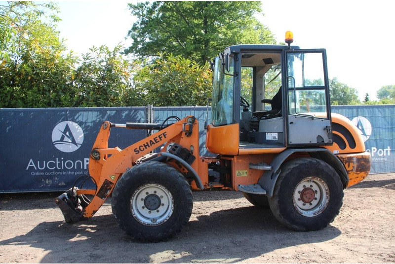 Schaeff SKL 834 - Колесен товарач: снимка 1 Schaeff SKL 834 - Колесен товарач: снимка 1