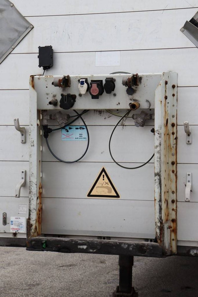 Брезентово полуремарке Schmitz Cargobull SCB*S3T: снимка 17