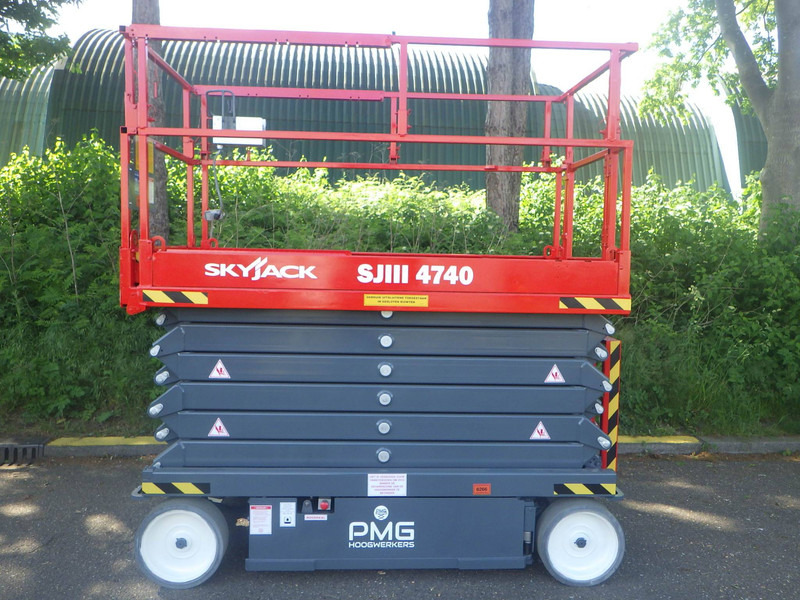 Skyjack SJ4740 - Ножична работна платформа: снимка 1 Skyjack SJ4740 - Ножична работна платформа: снимка 1
