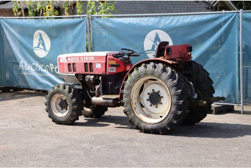 Steyr 8055 - Трактор: снимка 3 Steyr 8055 - Трактор: снимка 3