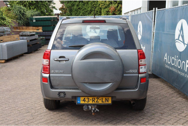 Suzuki Grand Vitara - Седан: снимка 5 Suzuki Grand Vitara - Седан: снимка 5