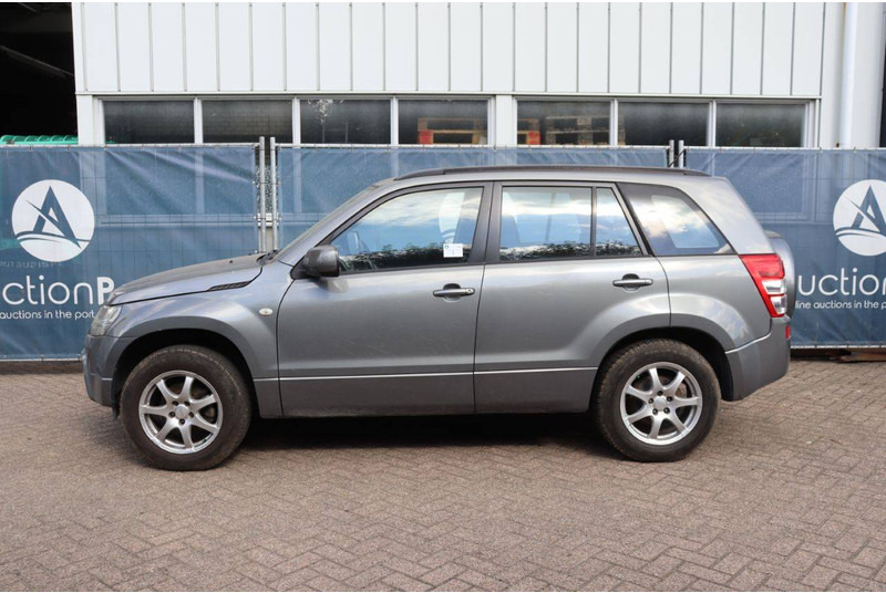 Suzuki Grand Vitara - Седан: снимка 2 Suzuki Grand Vitara - Седан: снимка 2