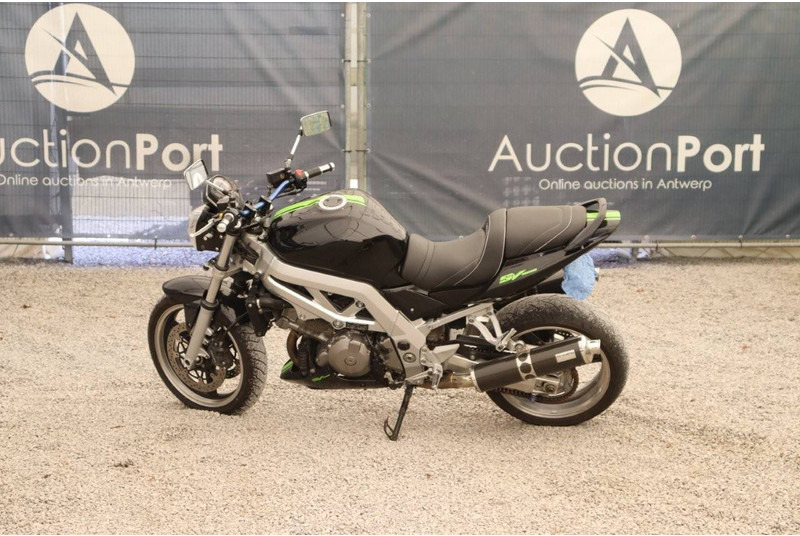 Suzuki SV1000 - Мотоциклет: снимка 2 Suzuki SV1000 - Мотоциклет: снимка 2