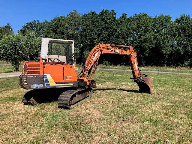 Takeuchi TB045 - Верижен багер: снимка 3 Takeuchi TB045 - Верижен багер: снимка 3