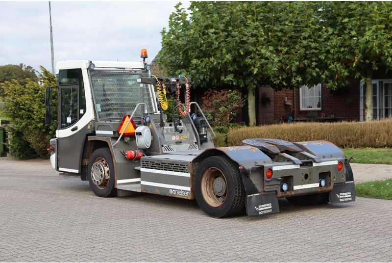 Terberg DT183 Mega - Терминален влекач: снимка 4 Terberg DT183 Mega - Терминален влекач: снимка 4