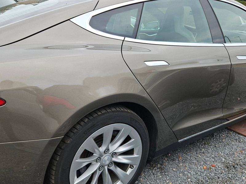 Tesla Model S _ 85 D - Седан: снимка 5 Tesla Model S _ 85 D - Седан: снимка 5