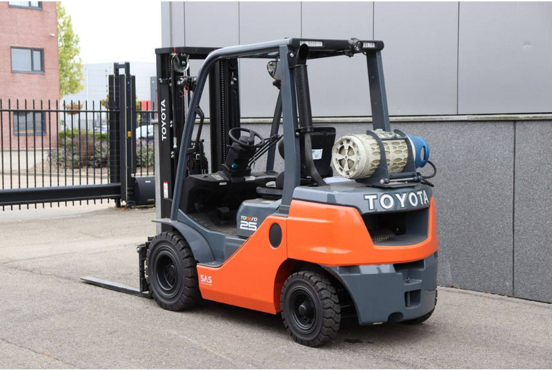 Toyota 02-8FGF25 - Газокар: снимка 4 Toyota 02-8FGF25 - Газокар: снимка 4