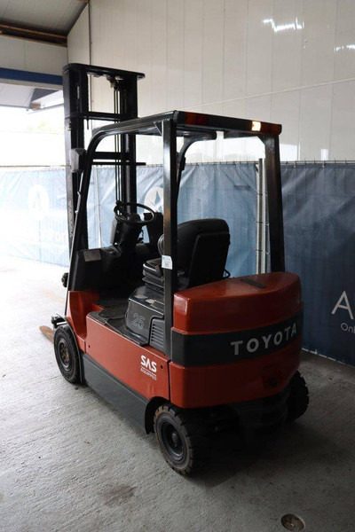 Toyota 7FBMF25 - Електрокар: снимка 3 Toyota 7FBMF25 - Електрокар: снимка 3