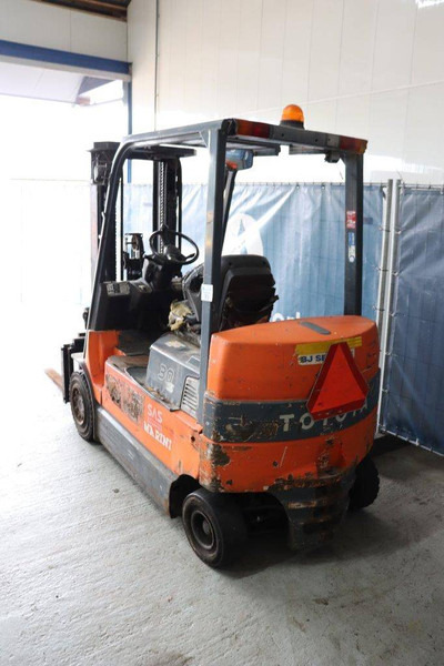 Toyota 7FBMF30 - Електрокар: снимка 3 Toyota 7FBMF30 - Електрокар: снимка 3