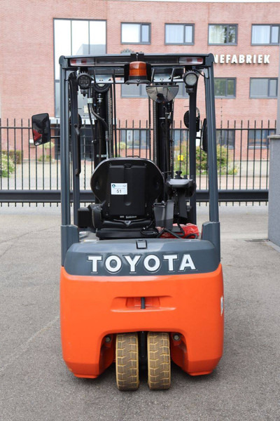 Toyota 8FBE20T - Електрокар: снимка 4 Toyota 8FBE20T - Електрокар: снимка 4